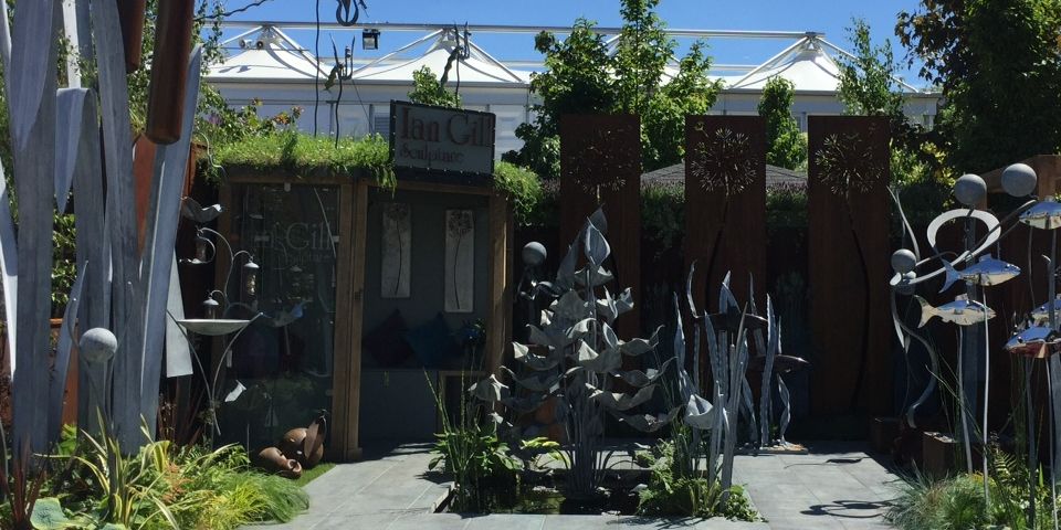 ian-gill Decorative pond examples by sculptor Ian Gill